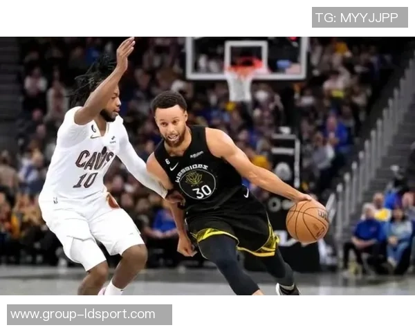 斯玛特对联盟放宽吹罚尺度表示乐观认为可以增加犯规次数以求胜利 斯玛特对联盟放宽吹罚尺度表示乐观认为可以增加犯规次数以求胜利