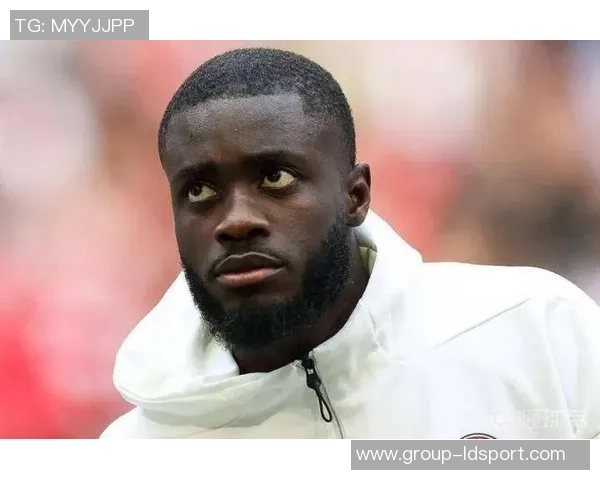 法尔克透露拜仁续约于帕梅卡诺签字费不会达到戴维斯水平