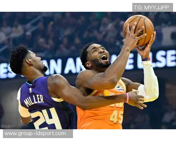 克尼佩尔谈投篮自信与队友协作的重要性感谢他们创造进攻机会