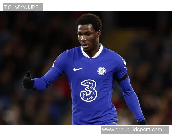 切尔西召回前锋大卫福法纳多家俱乐部争抢这位年轻才俊 切尔西召回前锋大卫福法纳多家俱乐部争抢这位年轻才俊