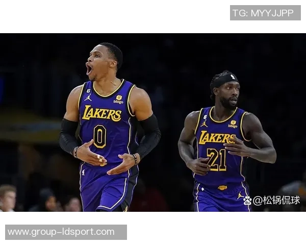 手感不佳影响表现三球替补出战21分钟仅得5分三分球命中率低迷