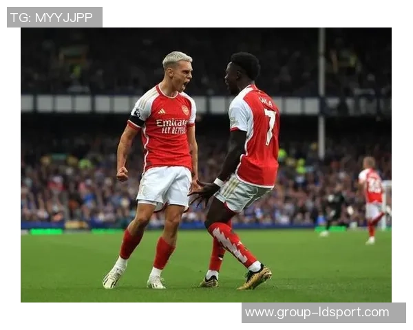 杰拉德指出阿森纳应关注自身机会把握而非手球争议判罚 杰拉德指出阿森纳应关注自身机会把握而非手球争议判罚