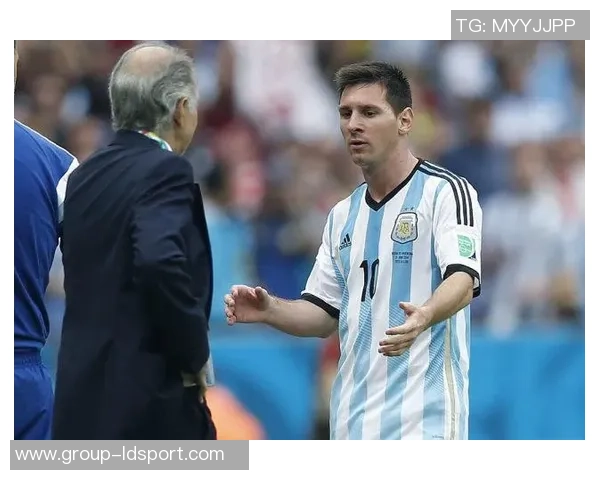 博特拉梅幽默回应梅西加盟蒙特雷称不会离开的承诺成真 博特拉梅幽默回应梅西加盟蒙特雷称不会离开的承诺成真