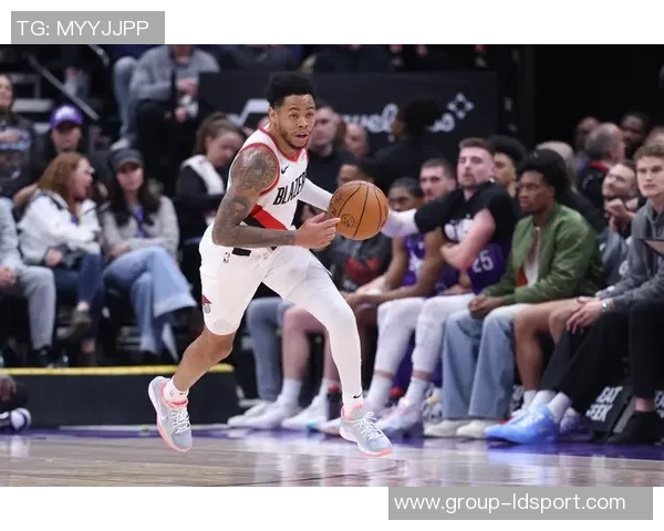 安芬尼西蒙斯坚定信念希望在比赛中不断突破自我赢得胜利